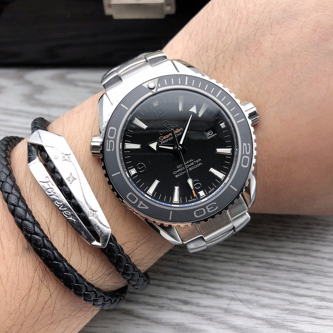 SEAMASTER PROFESSIONAL PLANET OCEAN 600M STEEL CASE BLACK DIAL