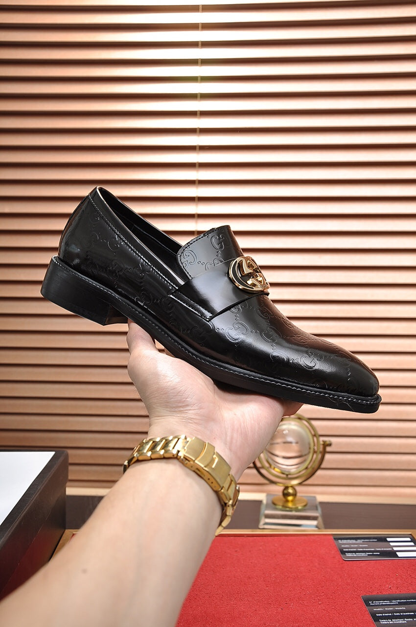 GG Men's Loafer Black Embossed Cowhide 484785