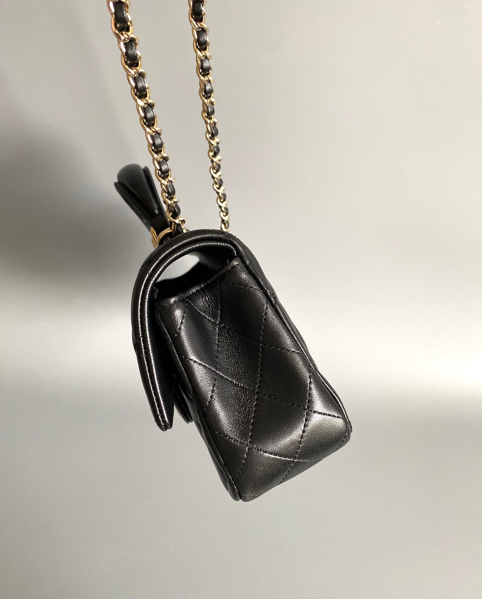 mini flap bag top handle 20cm black lambskin gold hardware