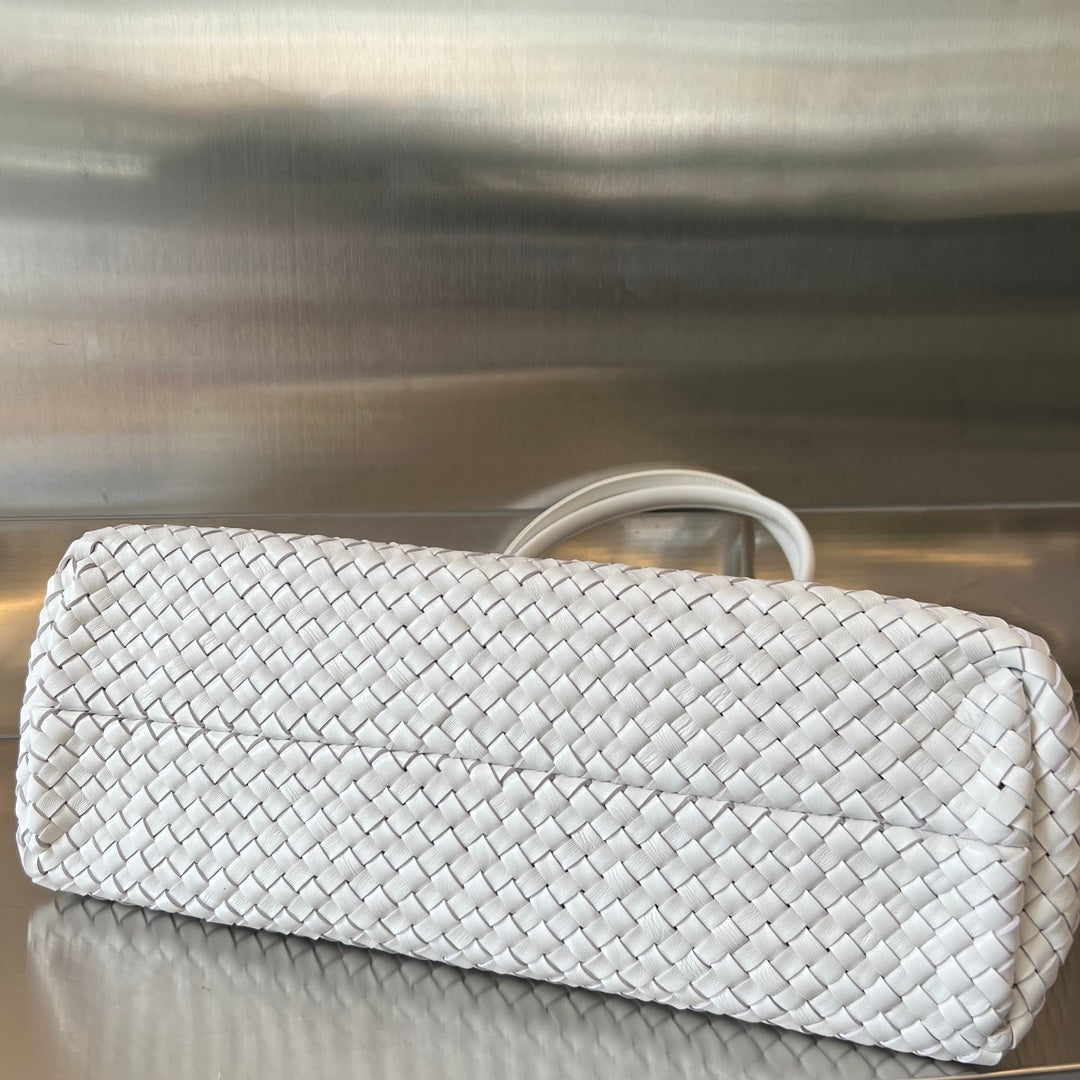 LARGE CABAT 51 IN WHITE LAMBSKIN