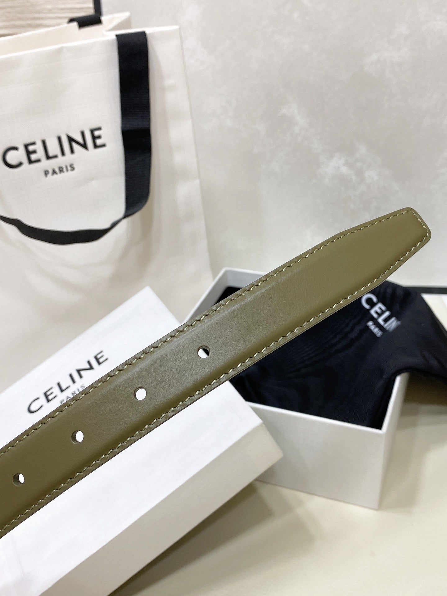 CEL 25mm Medium Triomphe Belt in Taurillon Dark Green Leather 175194