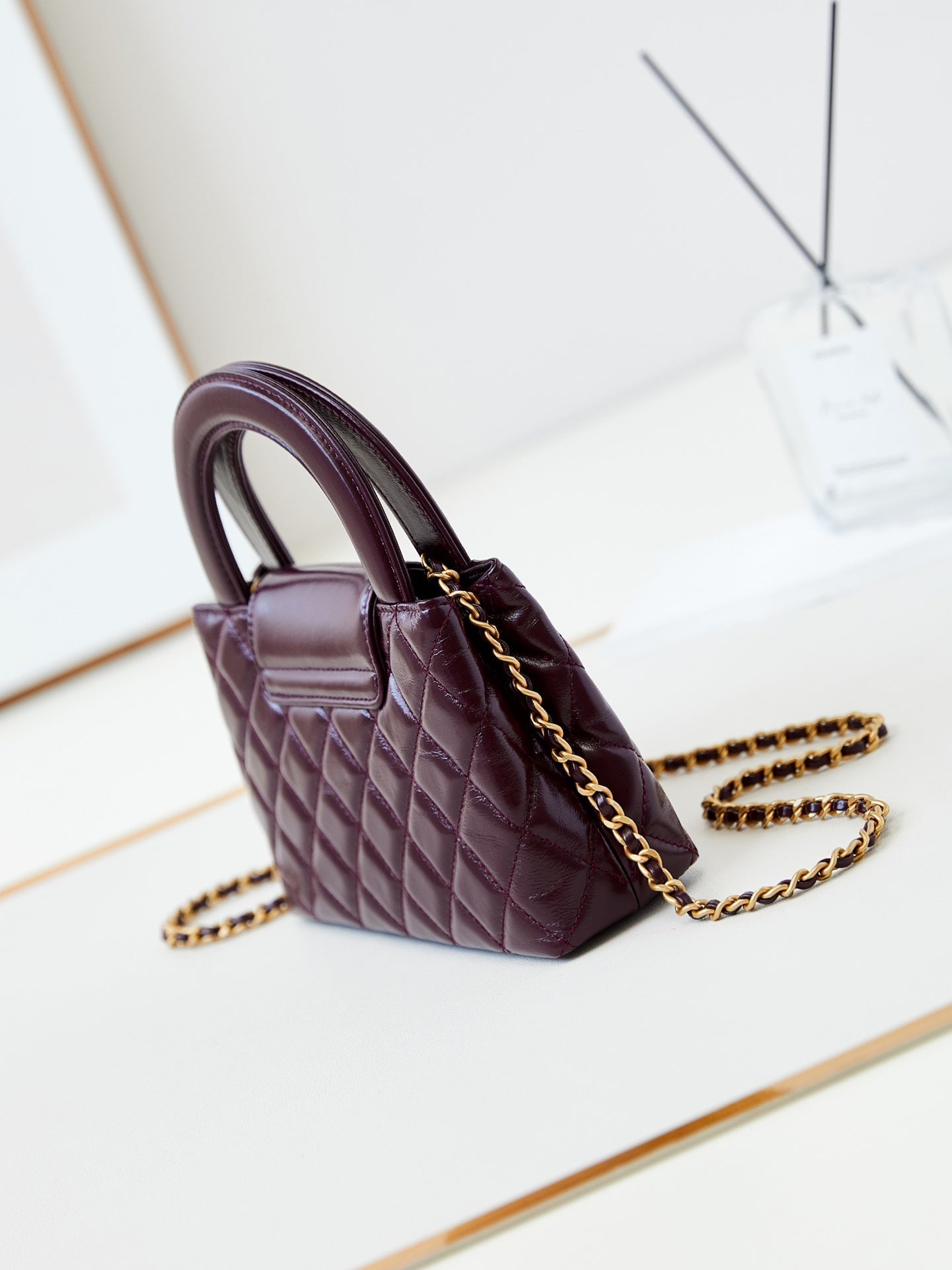 cc 24a nano 19cm kelly shopper bag cherry red lambskin