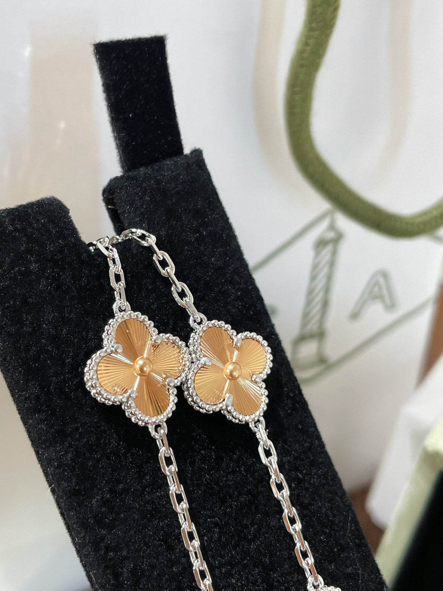 CLOVER 5 MOTIF PINK GOLD SILVER BRACELET