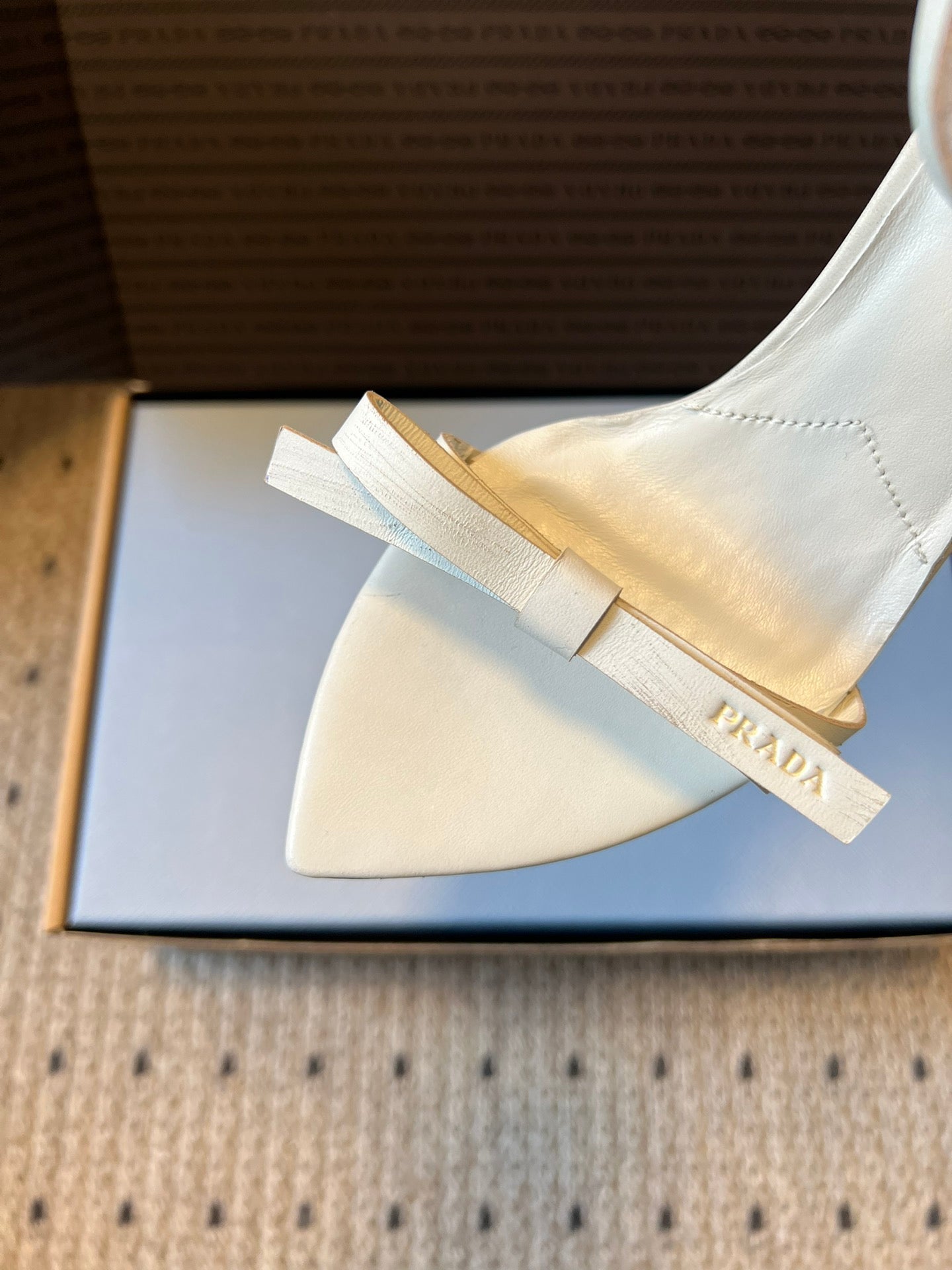 PRA 26S High-Heeled Sandals 75 White Cowhide 627442