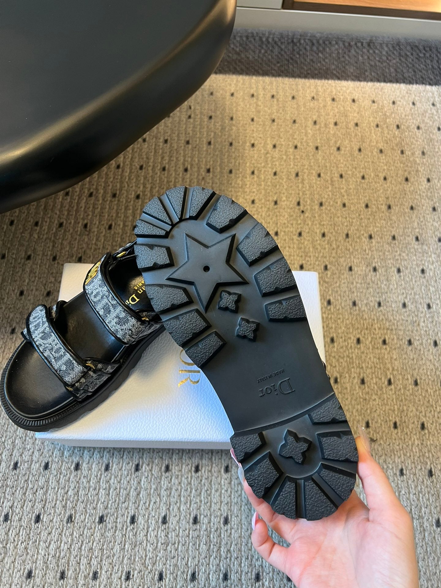 CD 26 Platform Sandals Black Blue Sheepskin Embroidered Fabric 621795