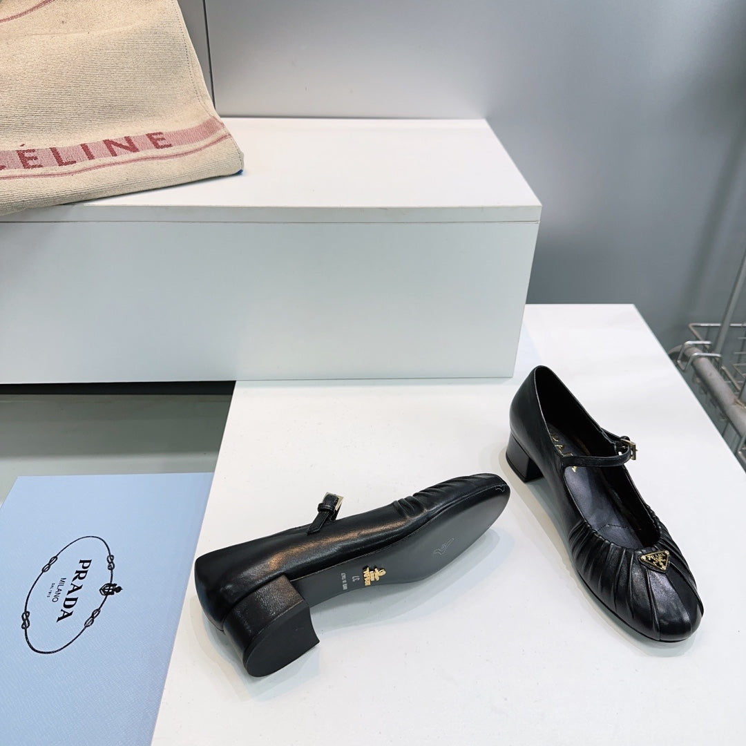 PRA 26S Mary Jane Chunky Heel Black Sheepskin 628704