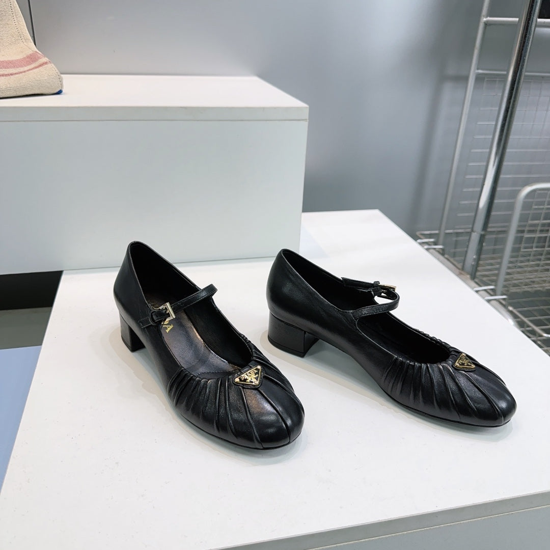 PRA 26S Mary Jane Chunky Heel Black Sheepskin 628704