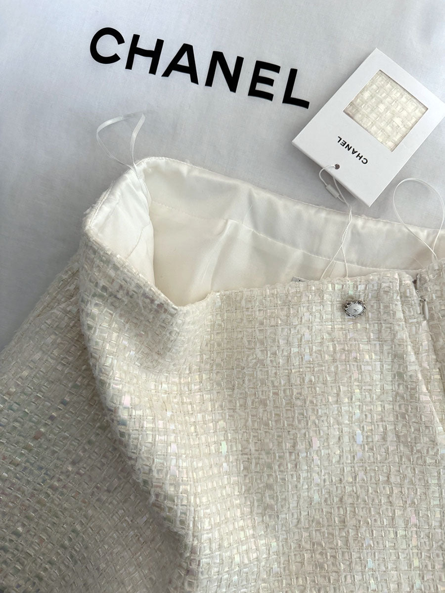 Chanel 2026 Short White Tweed