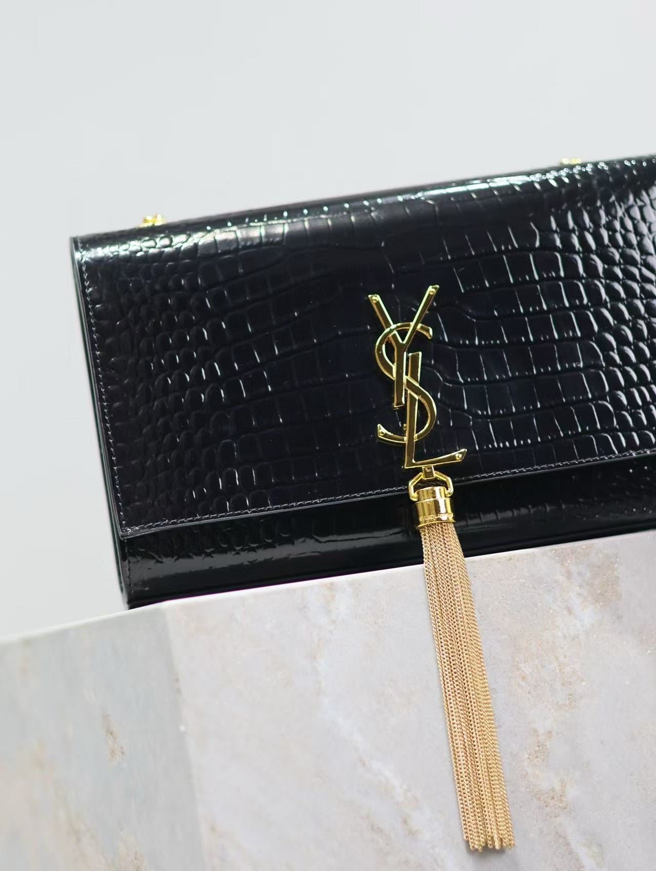 Saint Laurent 25 Kate Tassel Bag Black Gold Patent Leather