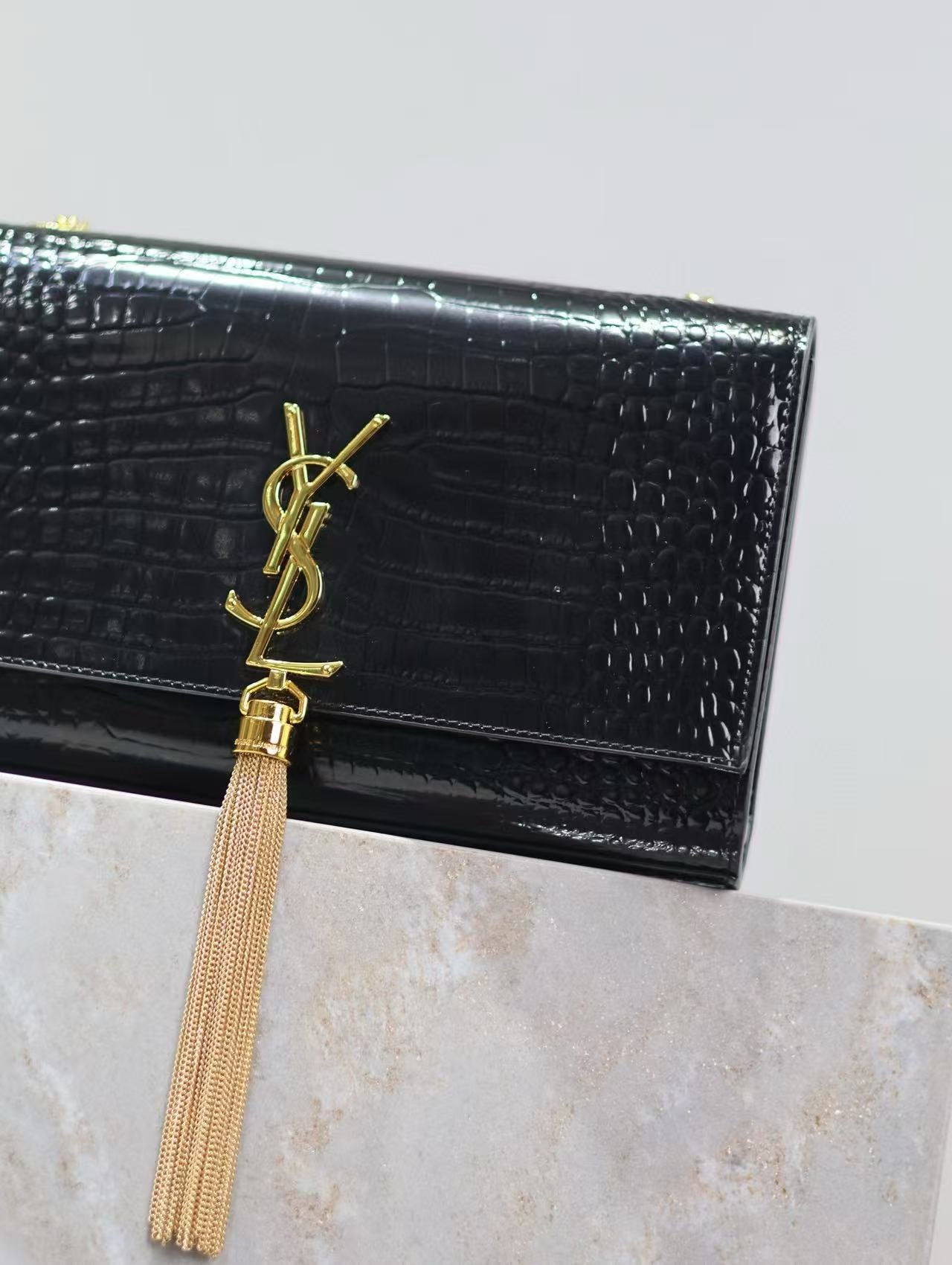 Saint Laurent 25 Kate Tassel Bag Black Gold Patent Leather