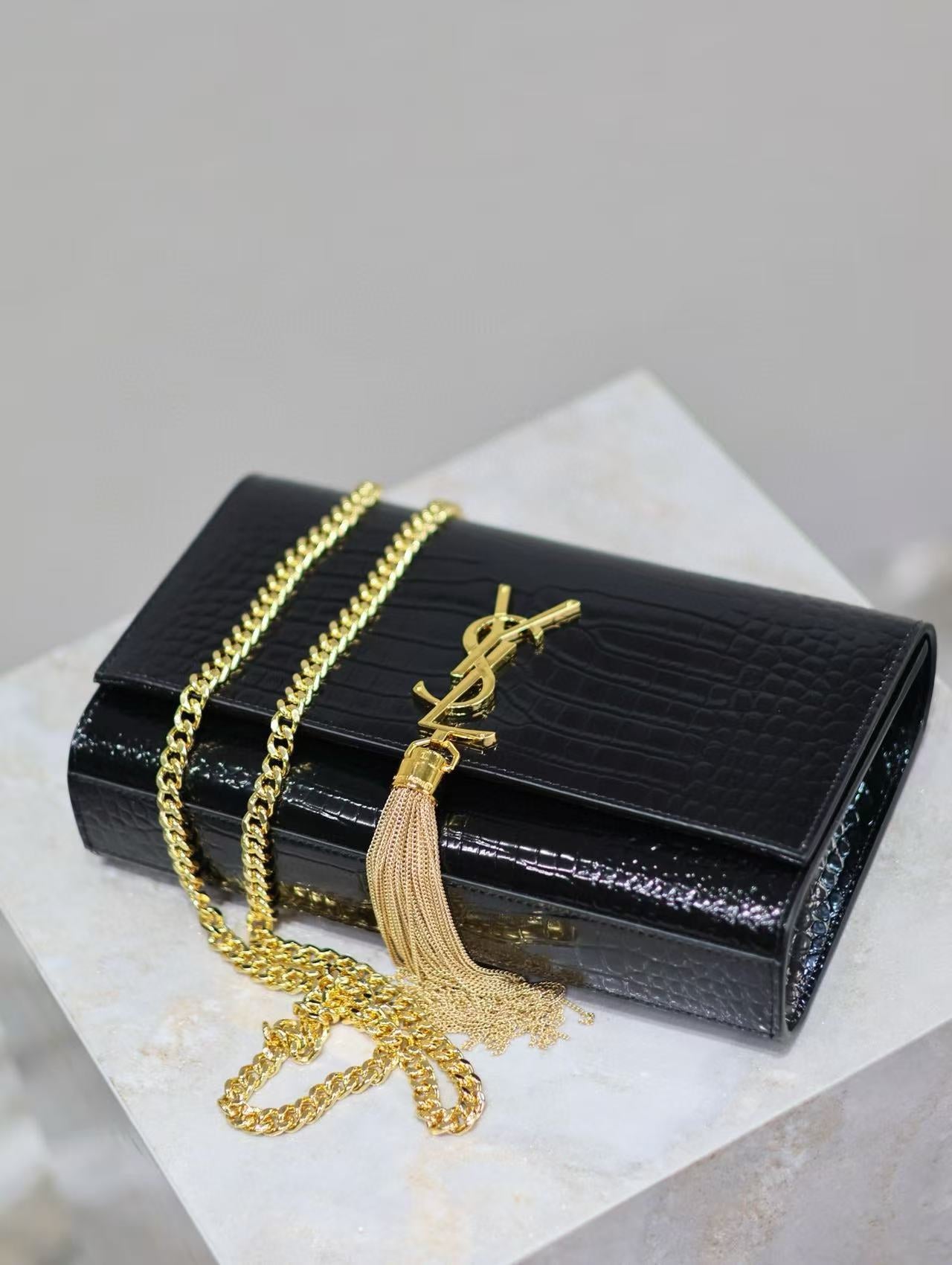 Saint Laurent 25 Kate Tassel Bag Black Gold Patent Leather