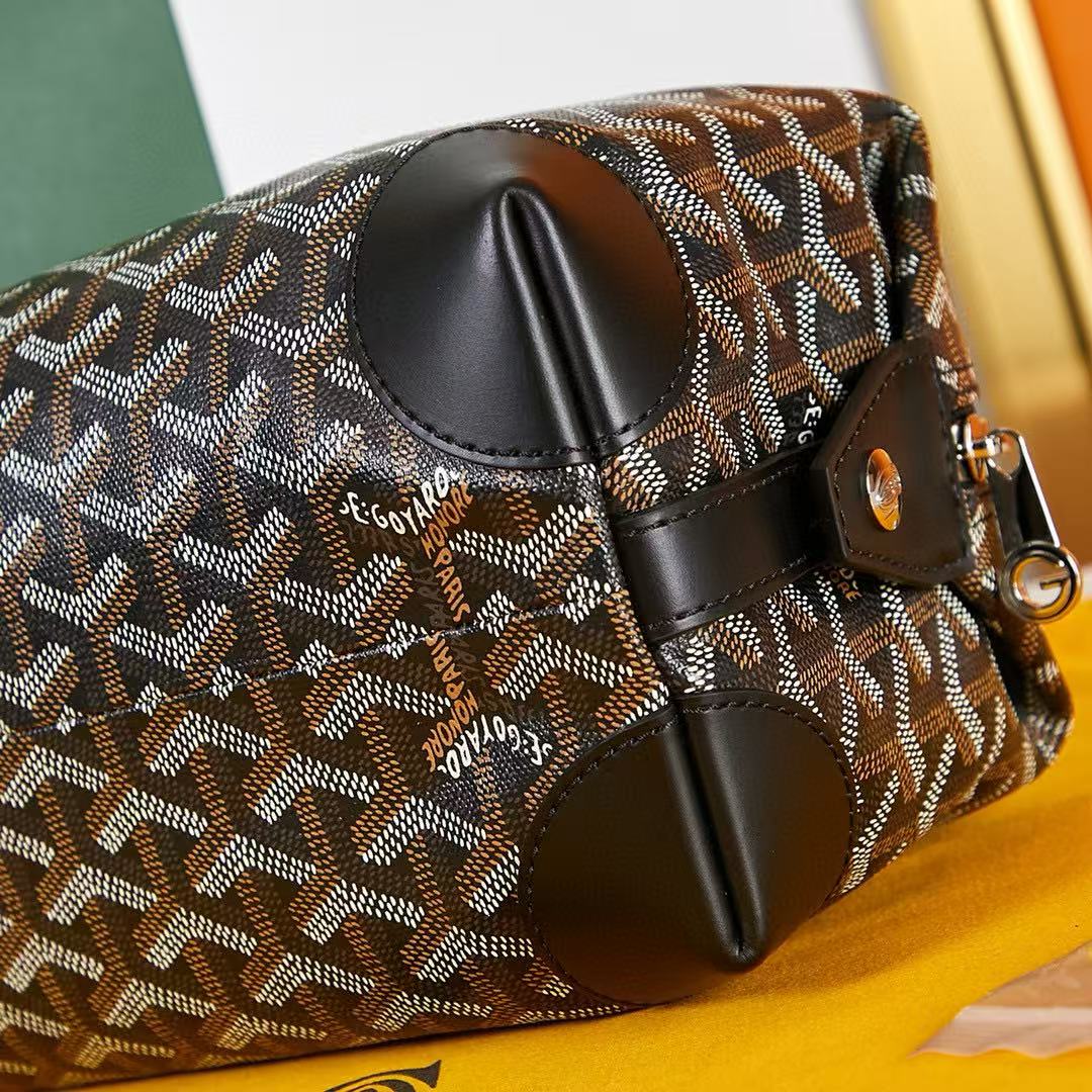 BOWLING TOILETRY BAG 24 IN BLACK GOYARDINE CANVAS AND CALFSKIN