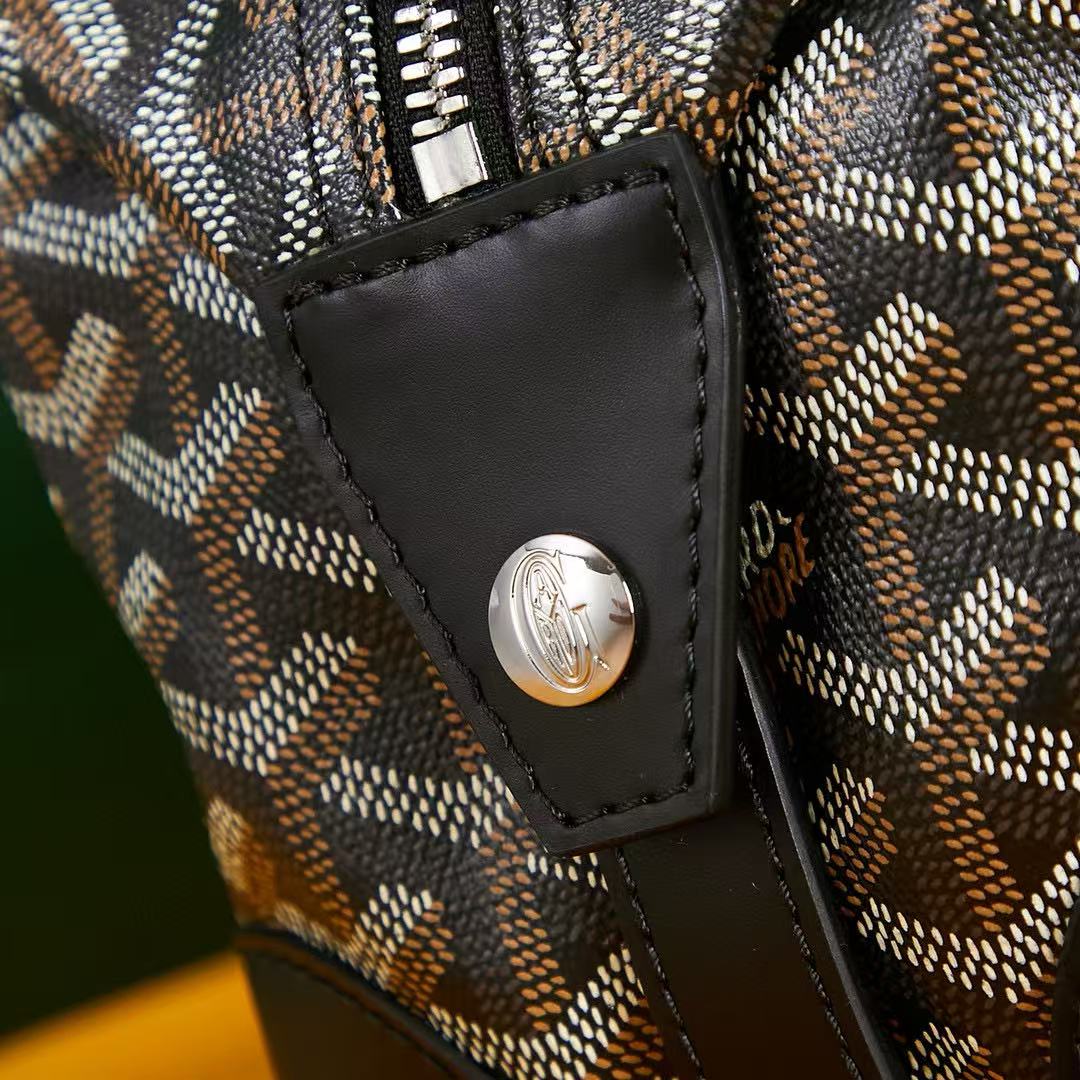 BOWLING TOILETRY BAG 24 IN BLACK GOYARDINE CANVAS AND CALFSKIN