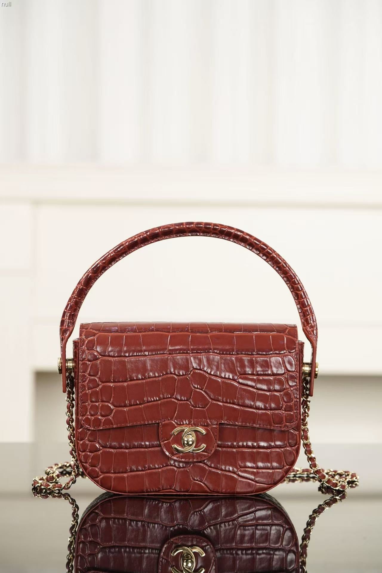 Chanel 2026 Crocodile Embossed Flap Bag 19.5cm Calfskin