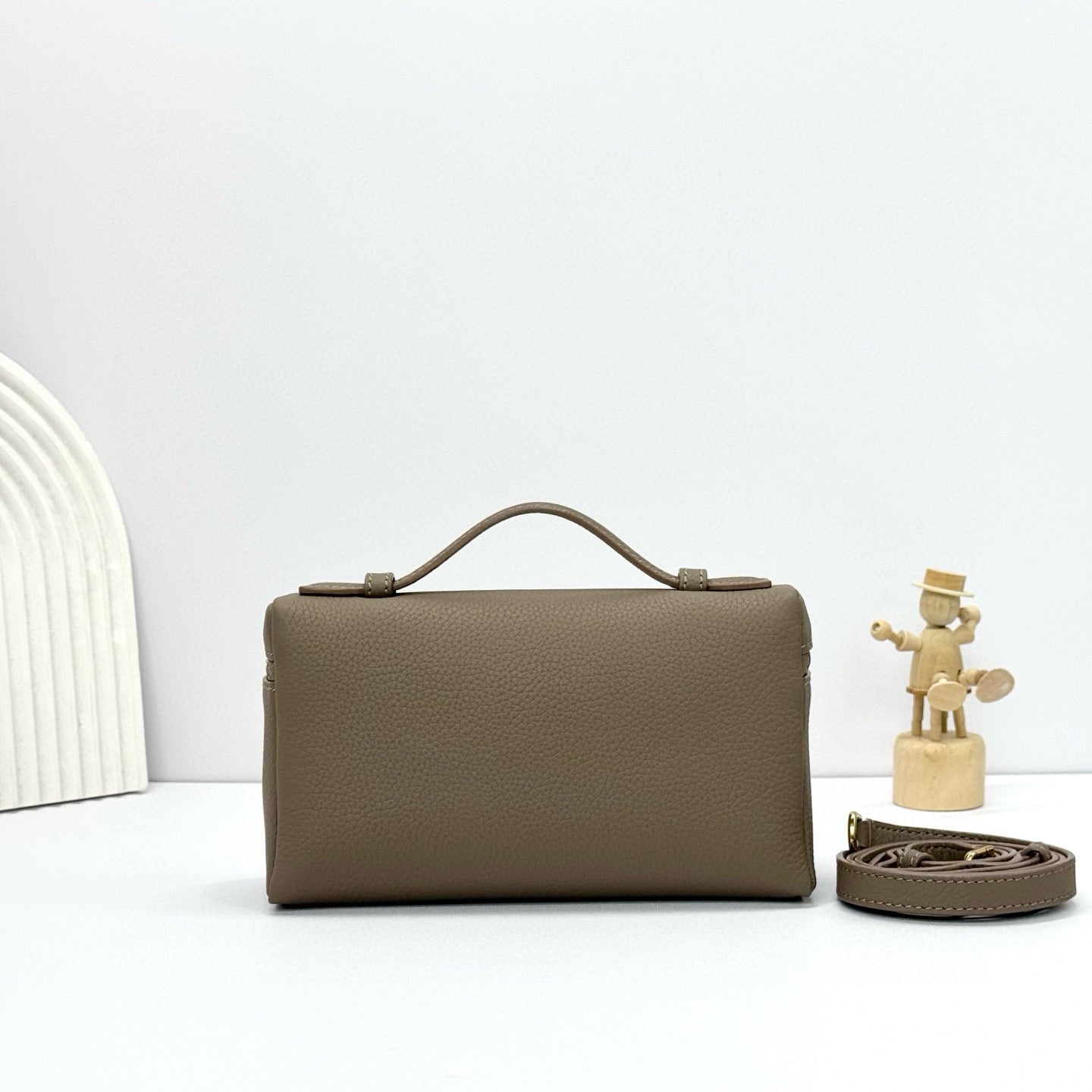 LP Extra Bag Beige Calfskin