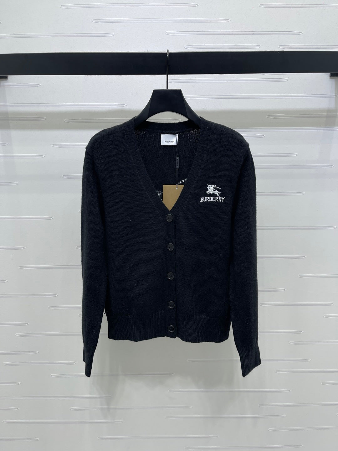 Burberry 25 V-neck Long-sleeved Cardigan Wool