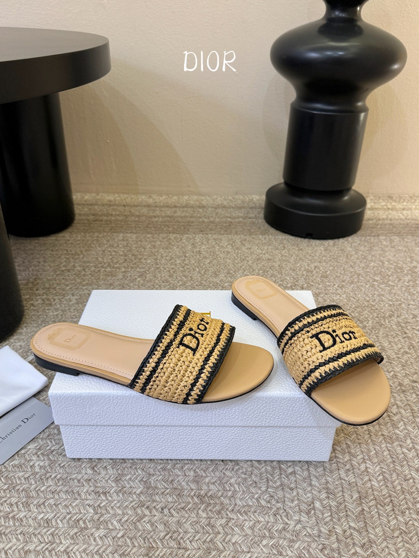 Dior 2026 Diorivera woven slide crocheted raffia
