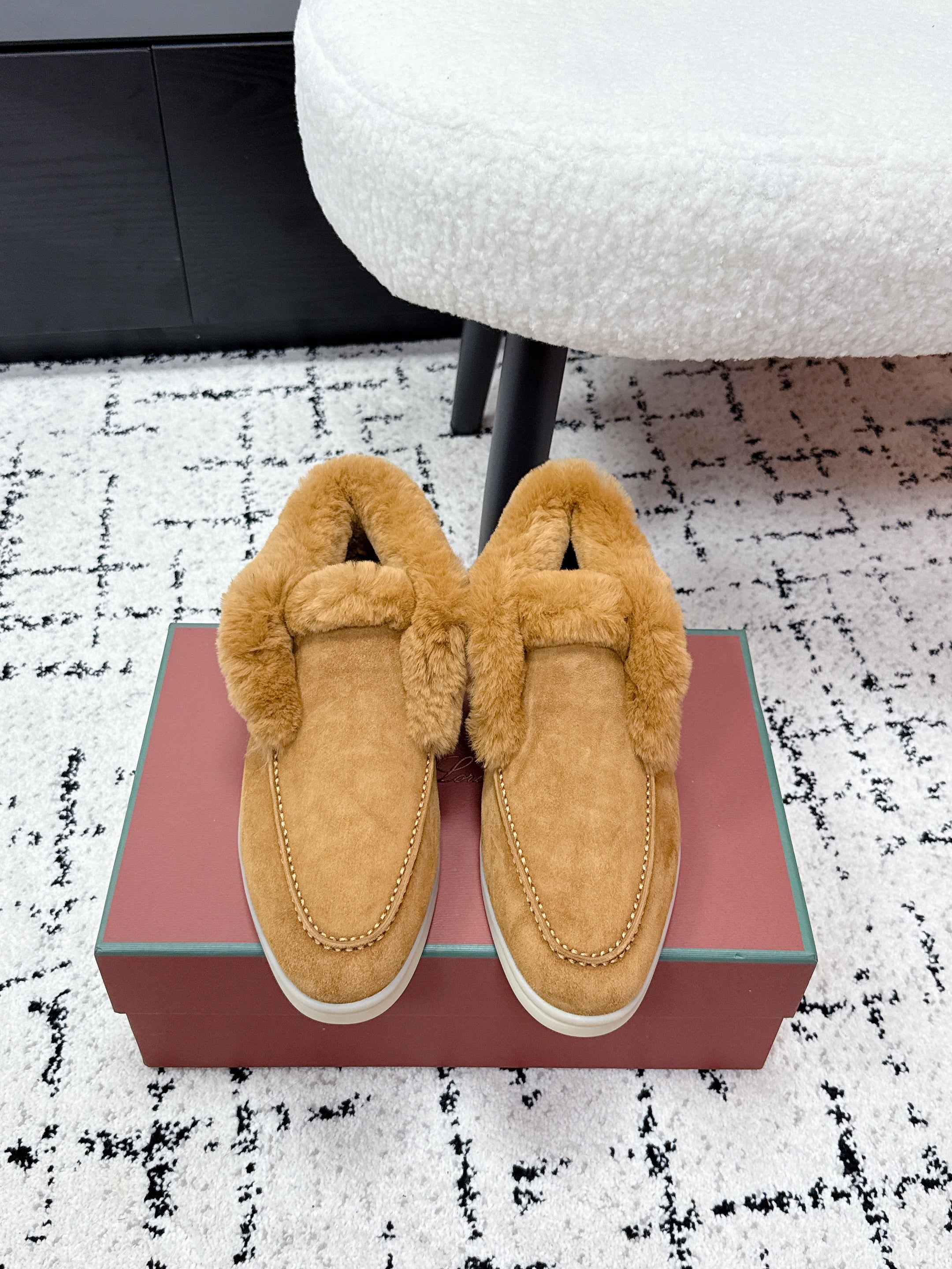 LP 26SS Open Walk Ankle Boot Yellow Suede Fur 617391