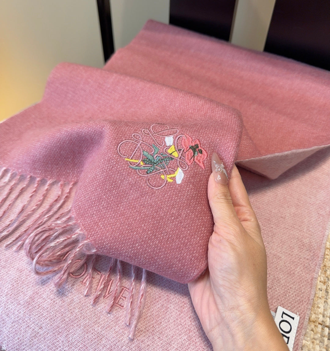 Loewe Scarf 180CM  Dark Pink Cashmere 969474