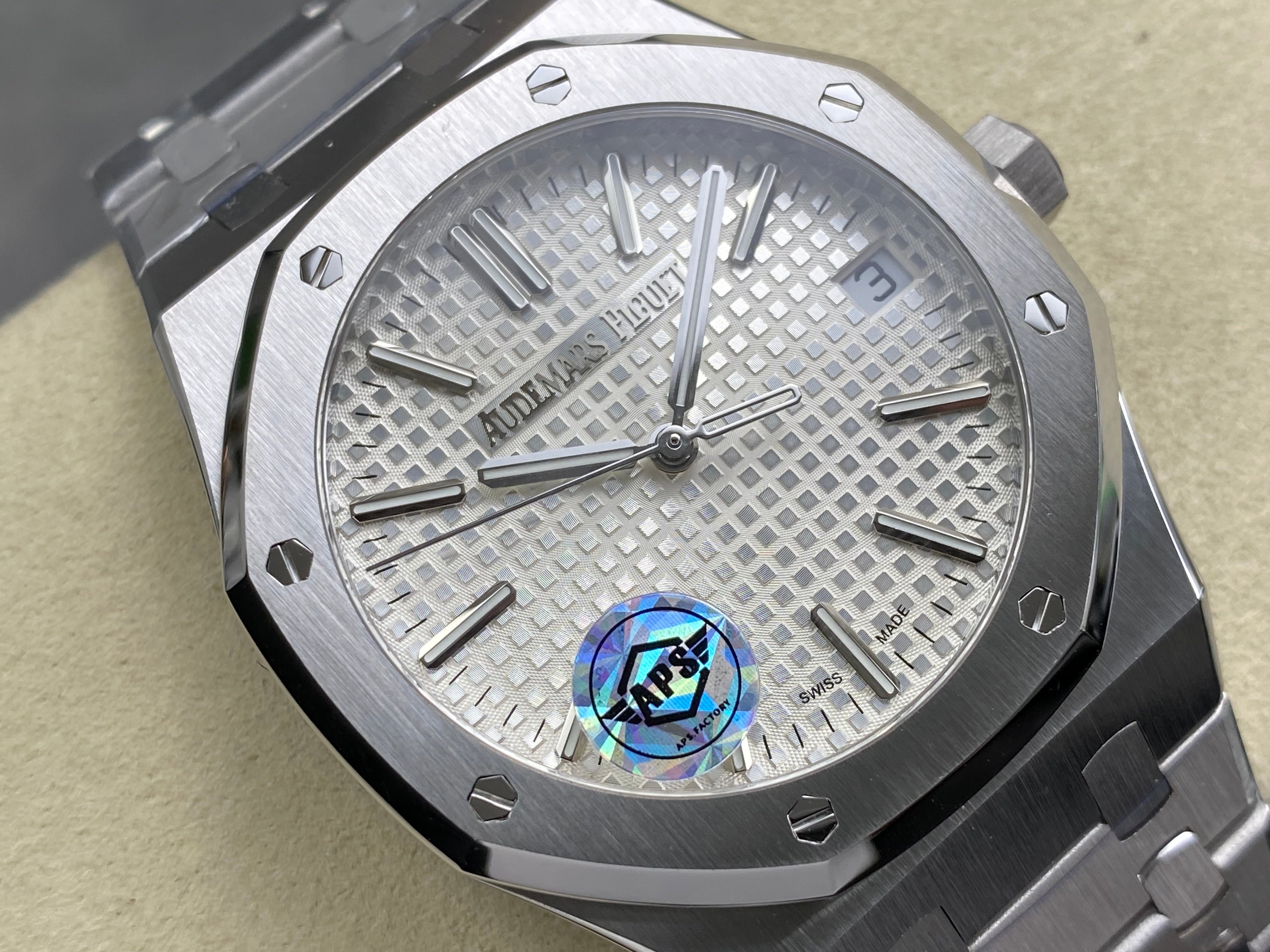 Audemars Piguet Royal Oak Selfwinding 41mm 15510 White Dial