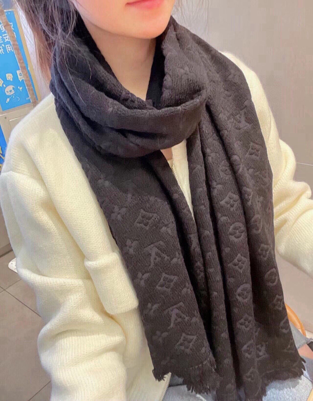 LV Scarf 180cm Black Cashmere 973412
