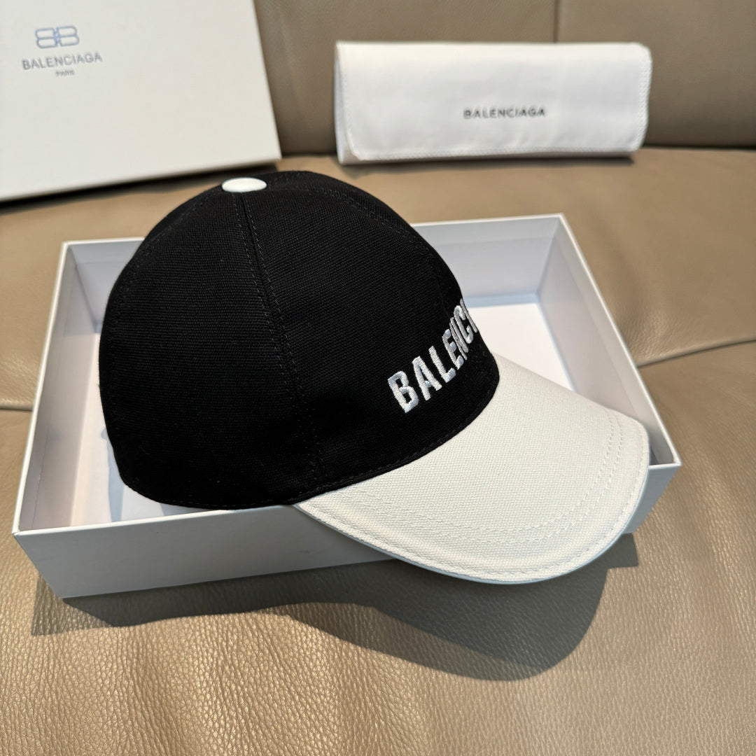 Balenciaga Baseball Cap Black White Cotton 323703