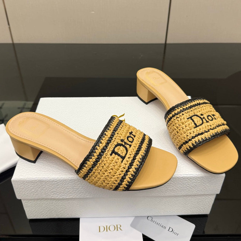 Dior 2026 Diorivera woven slide crocheted raffia