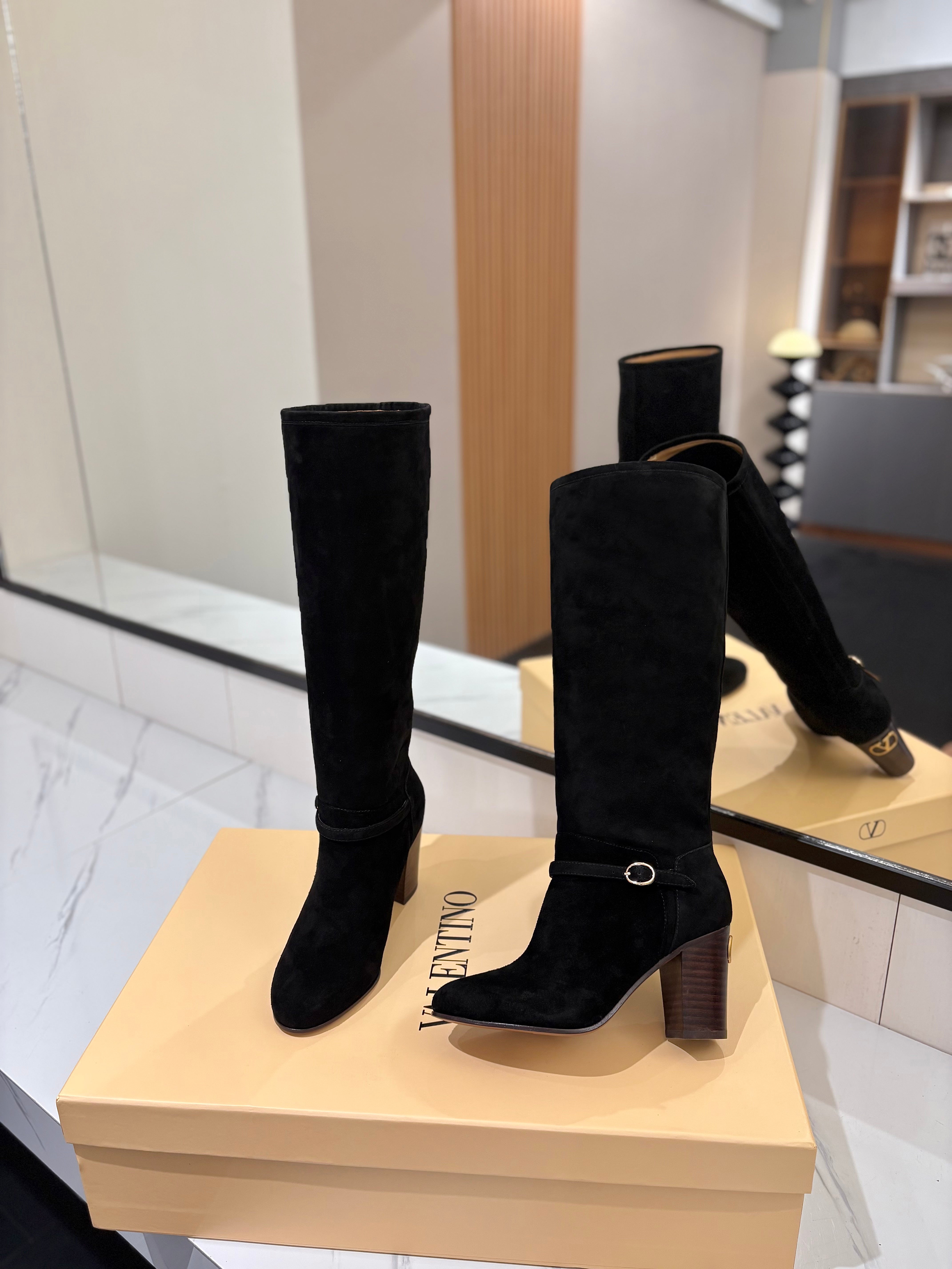 Valentino 2025 Pattie High Boot Black Suede 560740