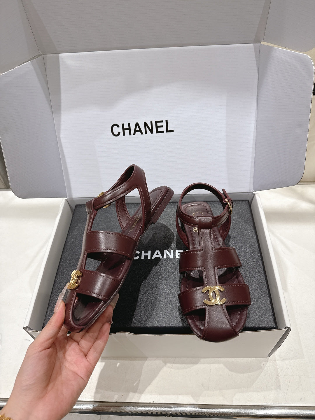 Chanel 2026 Sandal Cowhide 852610