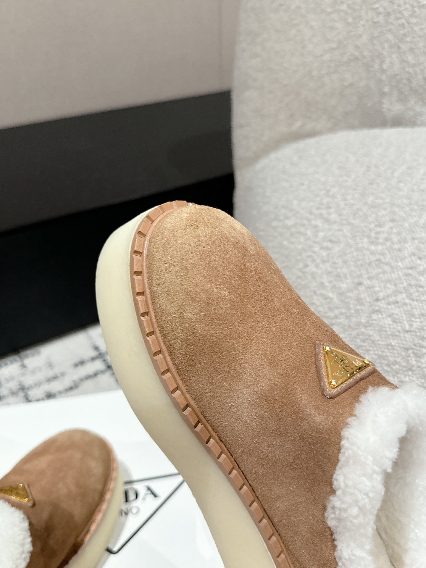 Prada 25 Mule Brown White Suede Fur 949368