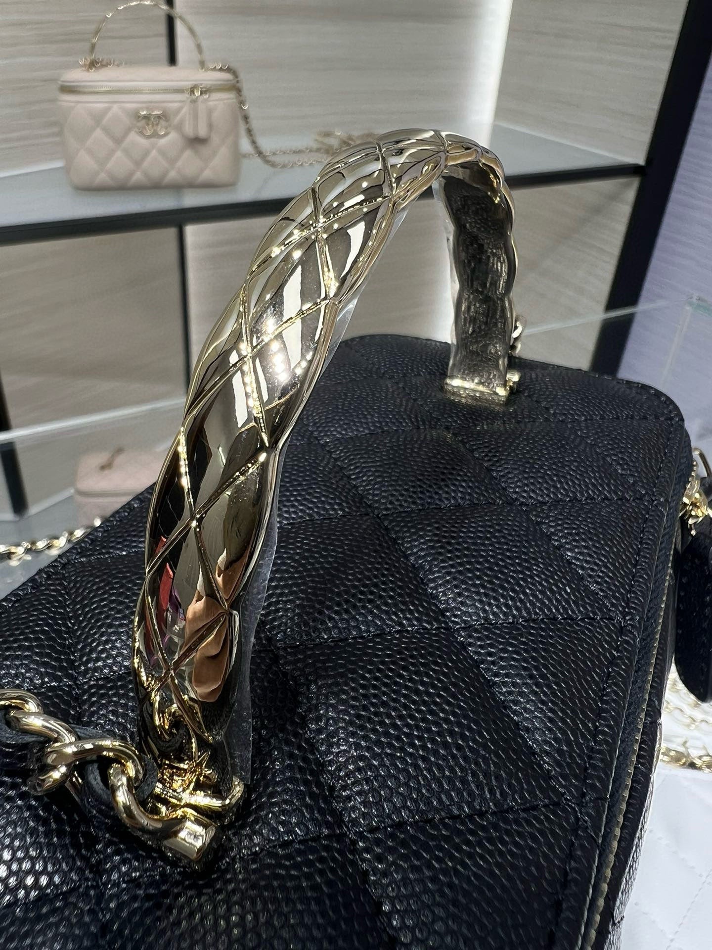 CC 25S Small Vanity 17cm Black Grained Calfskin Light Gold Hardware