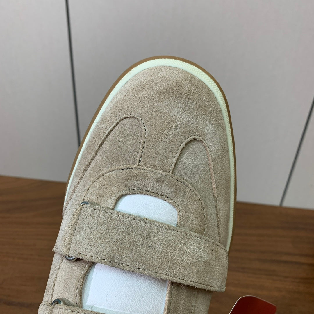 LP 26SS Velcro-strap Sneaker Beige mix White Suede Leather 606508