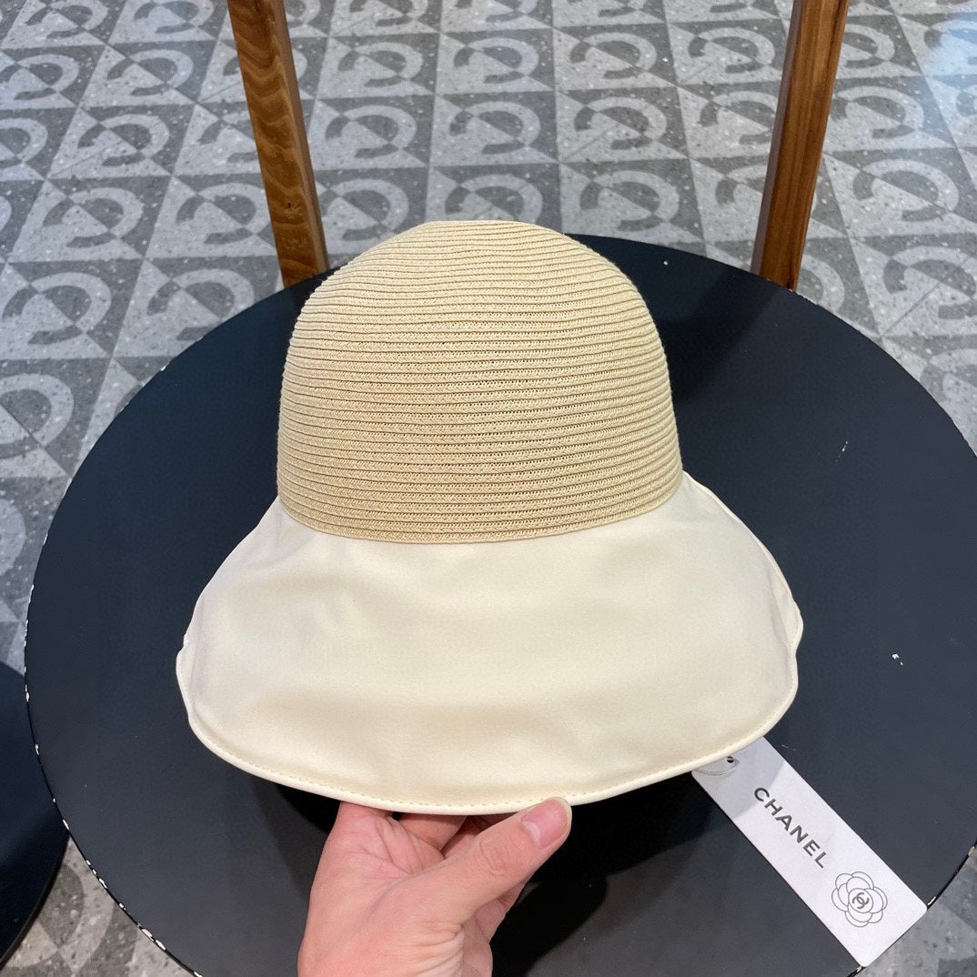 BOW BUCKET HAT IN WHITE MIX CAMEL BEIGE RAFFIA 426171