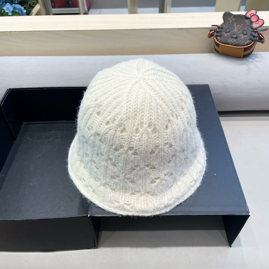 BUCKET HAT WHITE KNITTED FABRIC WITH RABBIT FUR 428092