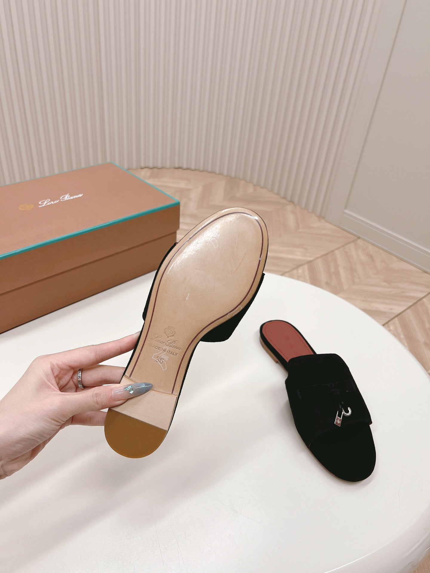 LP SUMMER CHARMS SANDALS IN BLACK SUEDE