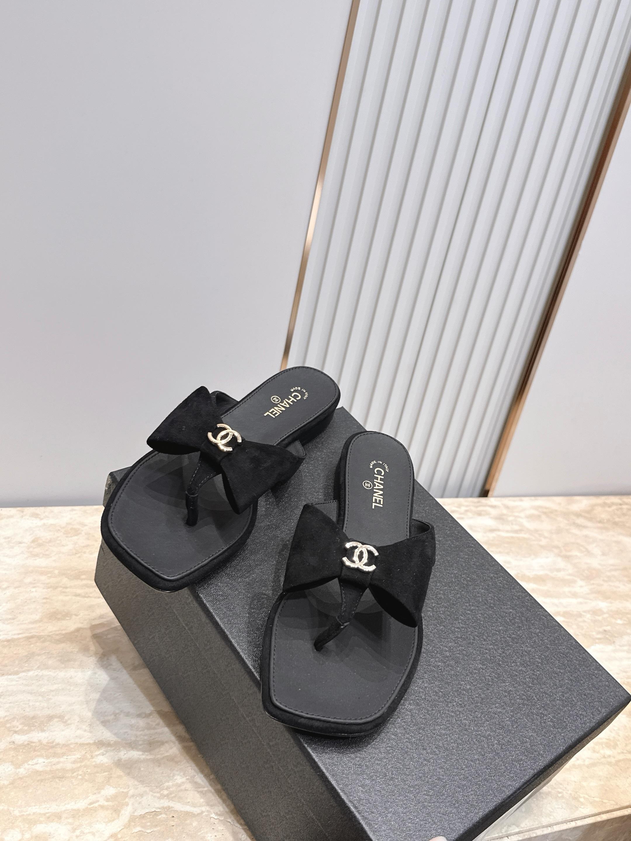 Channel 2026 Bow Thong Sandal 15mm Suede Calfskin 898999