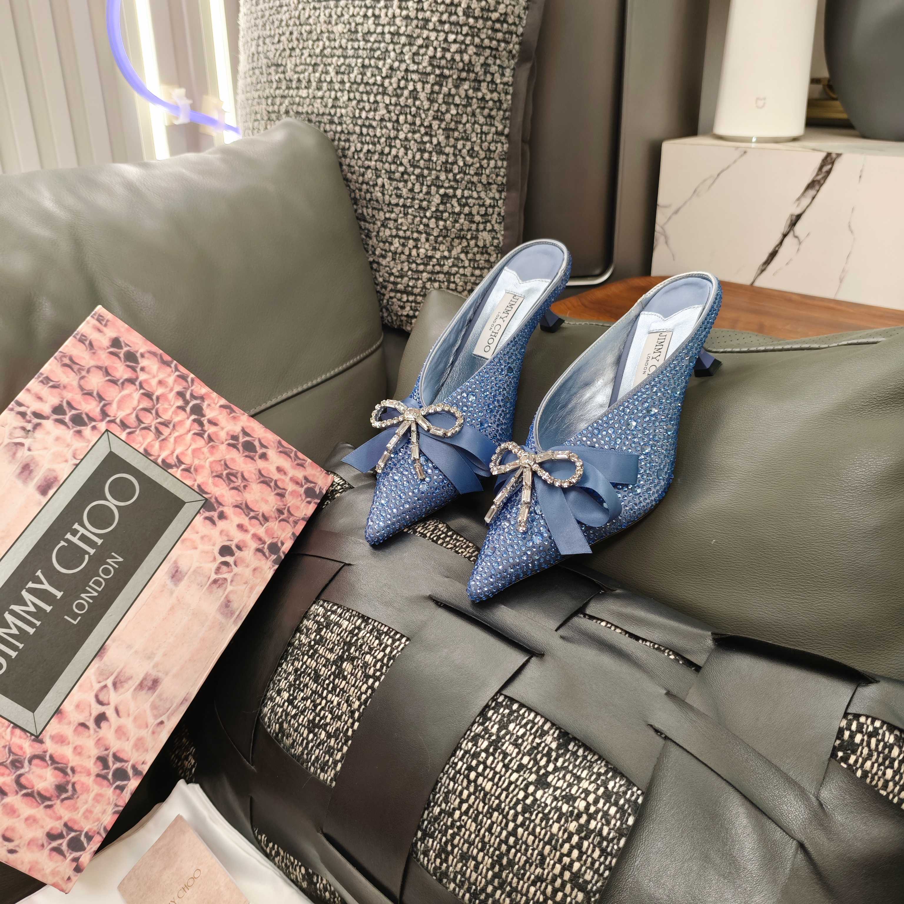 Jimmy 26s Crystal Slipper 45 Blue Silk Satin Cowhide 596342