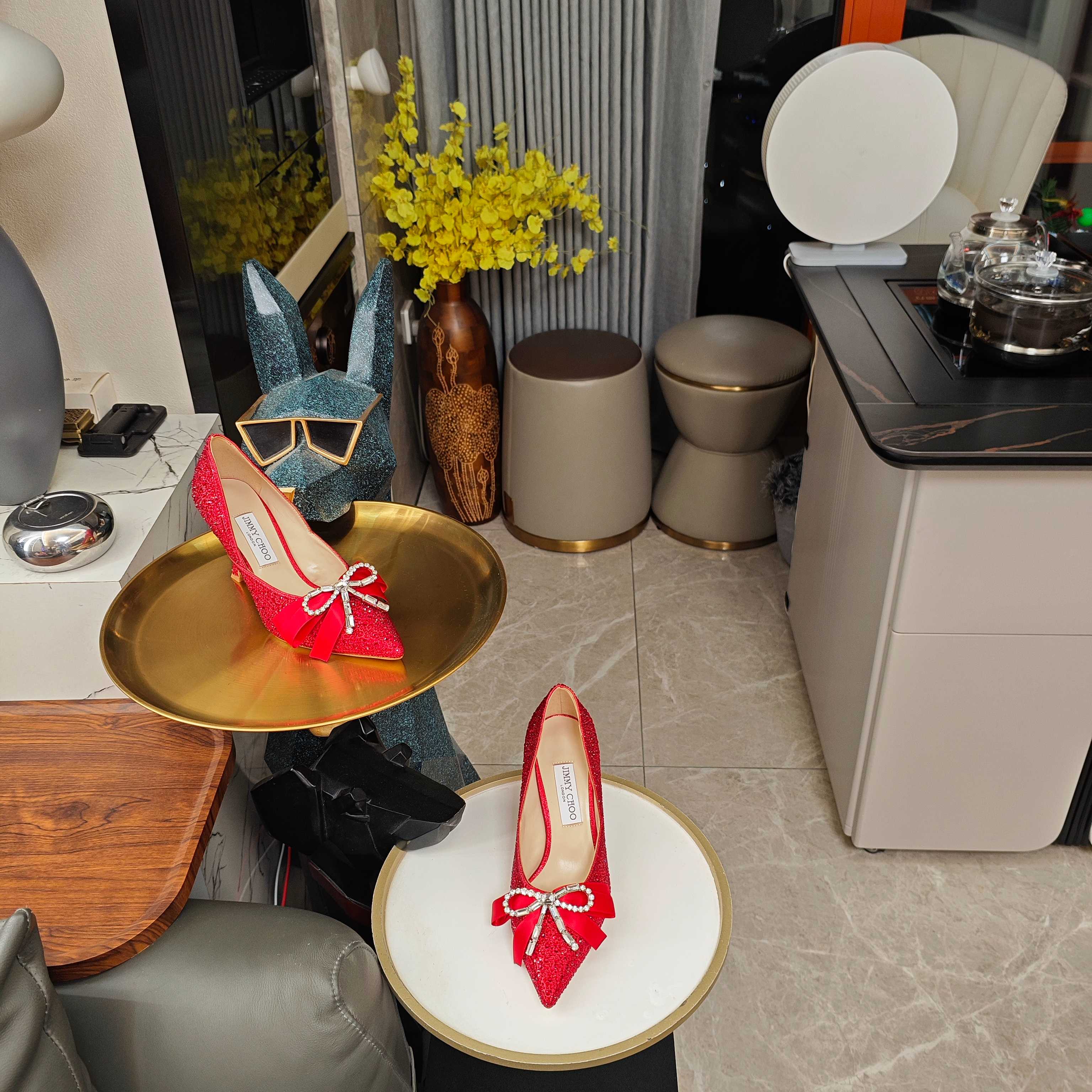 Jimmy 26s Crystal Pumps 85 Red Silk Satin Cowhide 596336