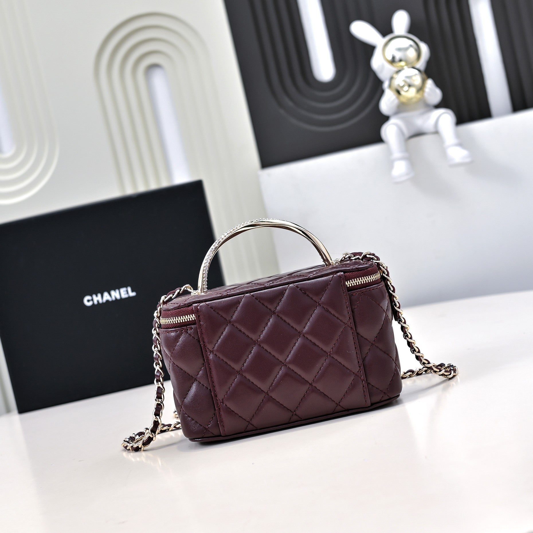 CC 24K Vanity Top Handle 17cm Burgundy Lambskin Silver Hardware