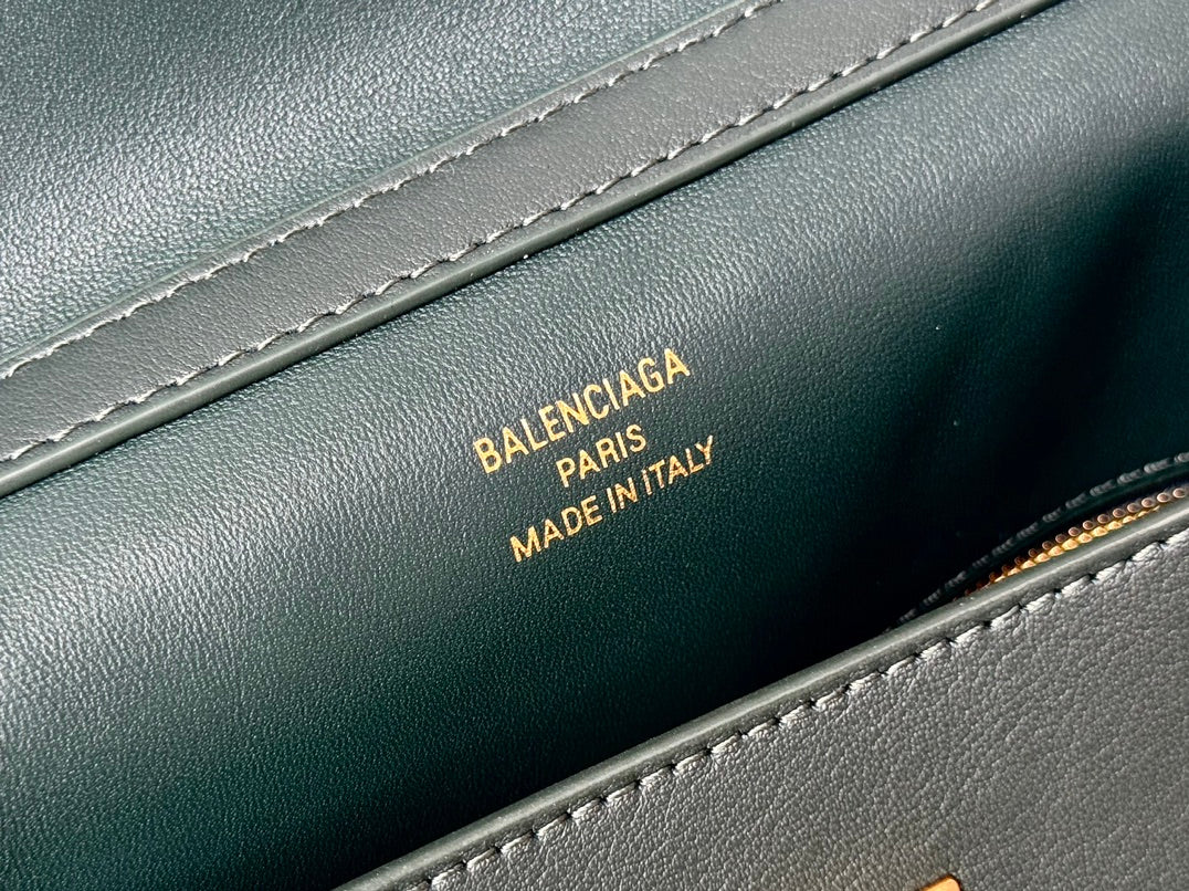 Balenciaga Medium Bag 35 Dark Green Calfskin Gold Hardware