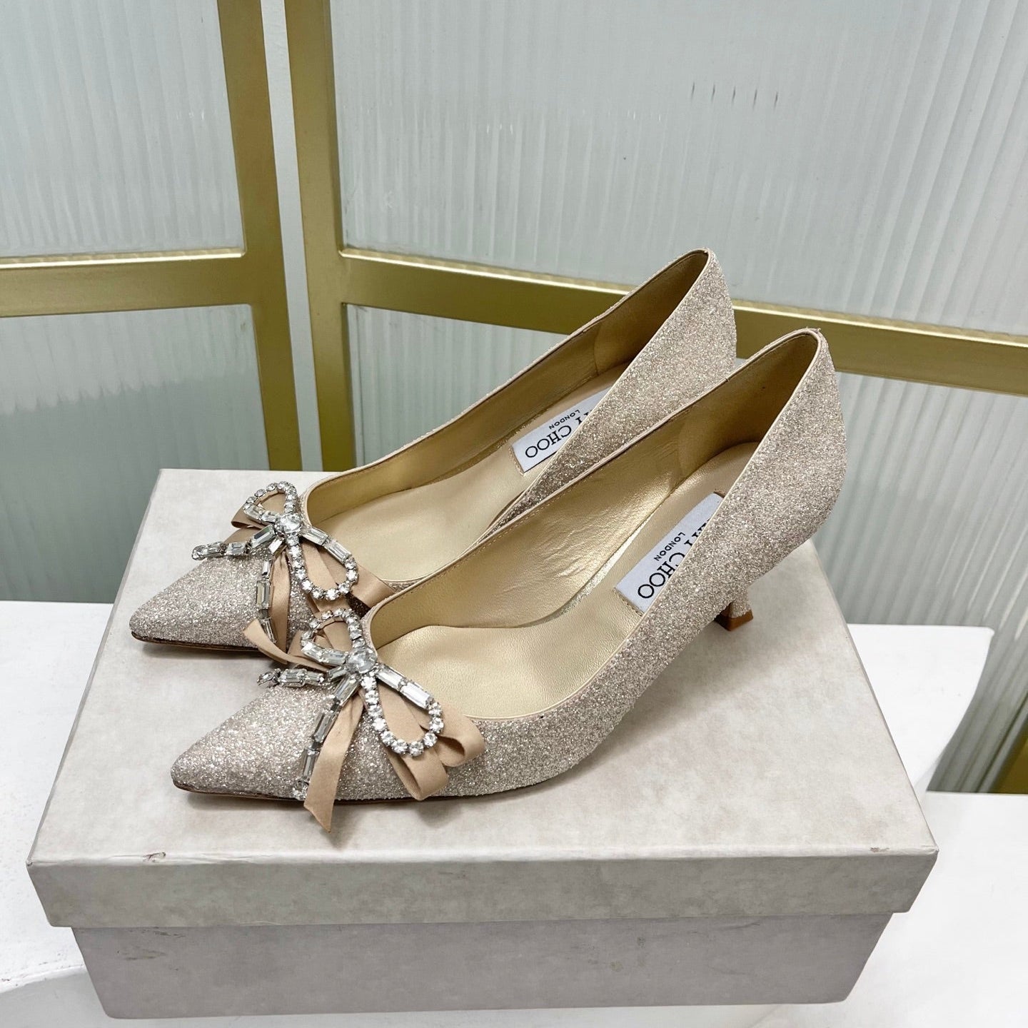 Jimmy 26s Pointed Toe Pump 55 Gold Glitter Cowhide 605969