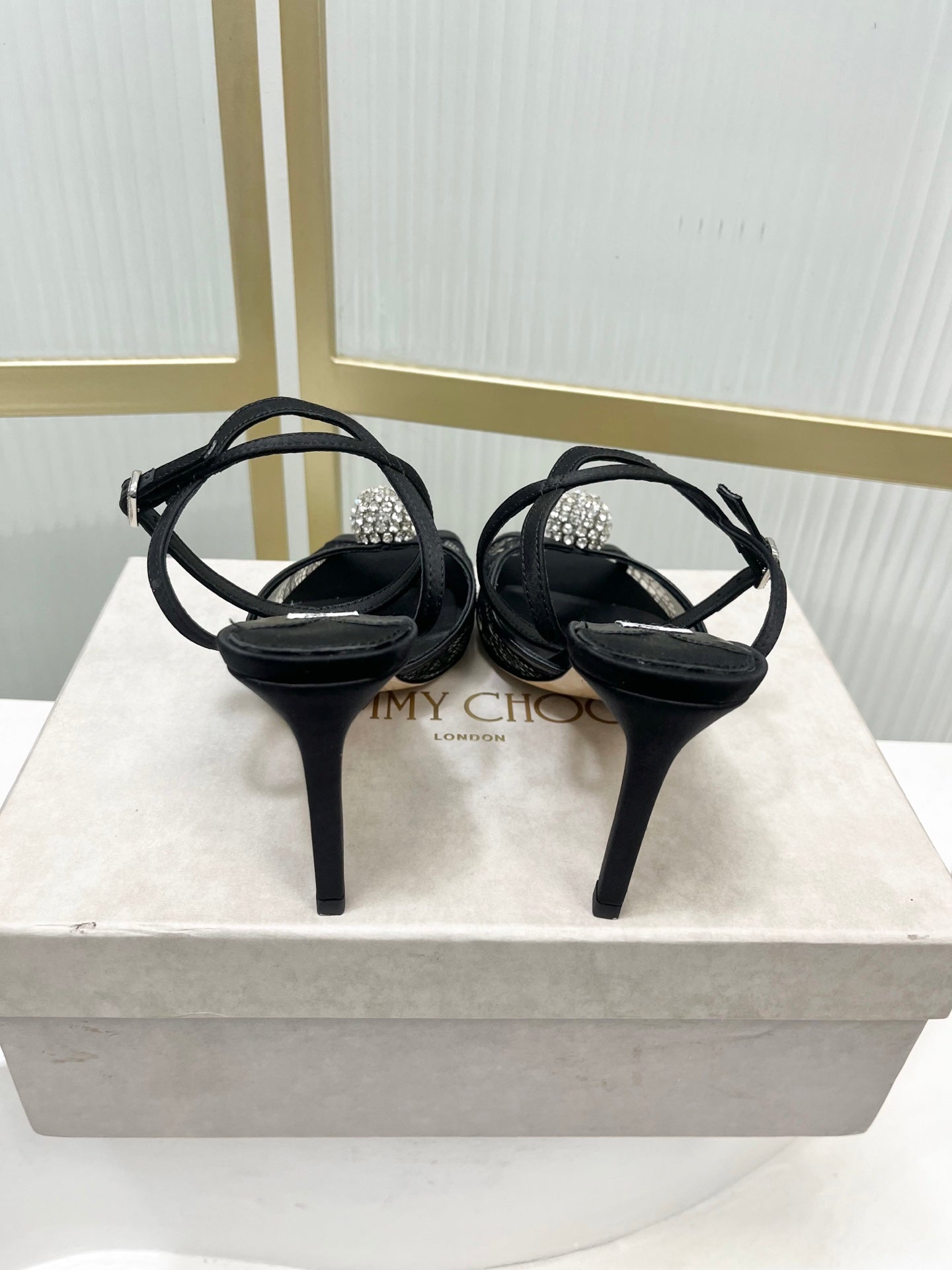 Jimmy 26s Peep-Toe High Heels  85 Black Lace Sheepskin 605973