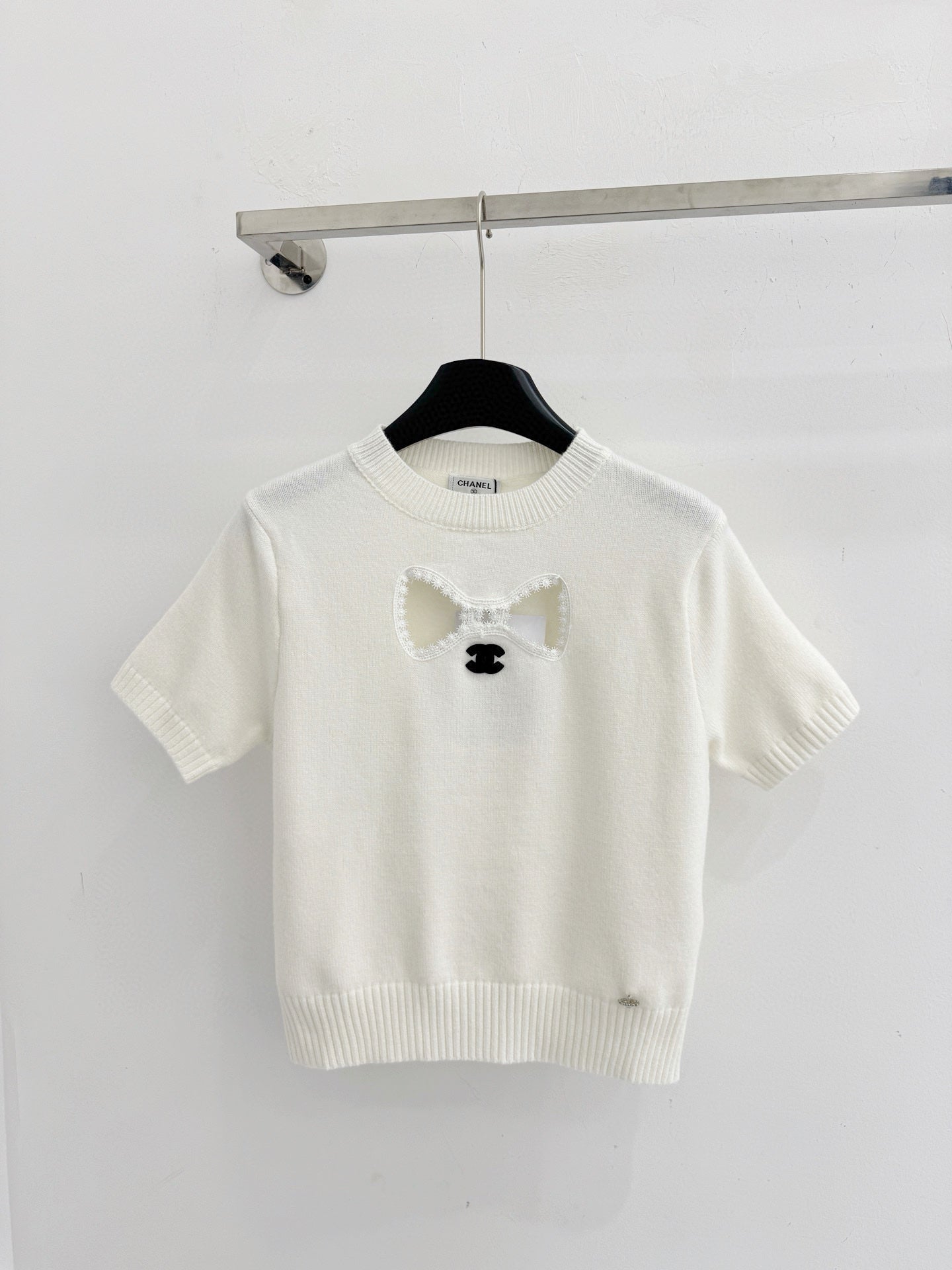 Chanel 2026 Bow Lace Trim Knit Short-Sleeve Top Black and White Wool 150436