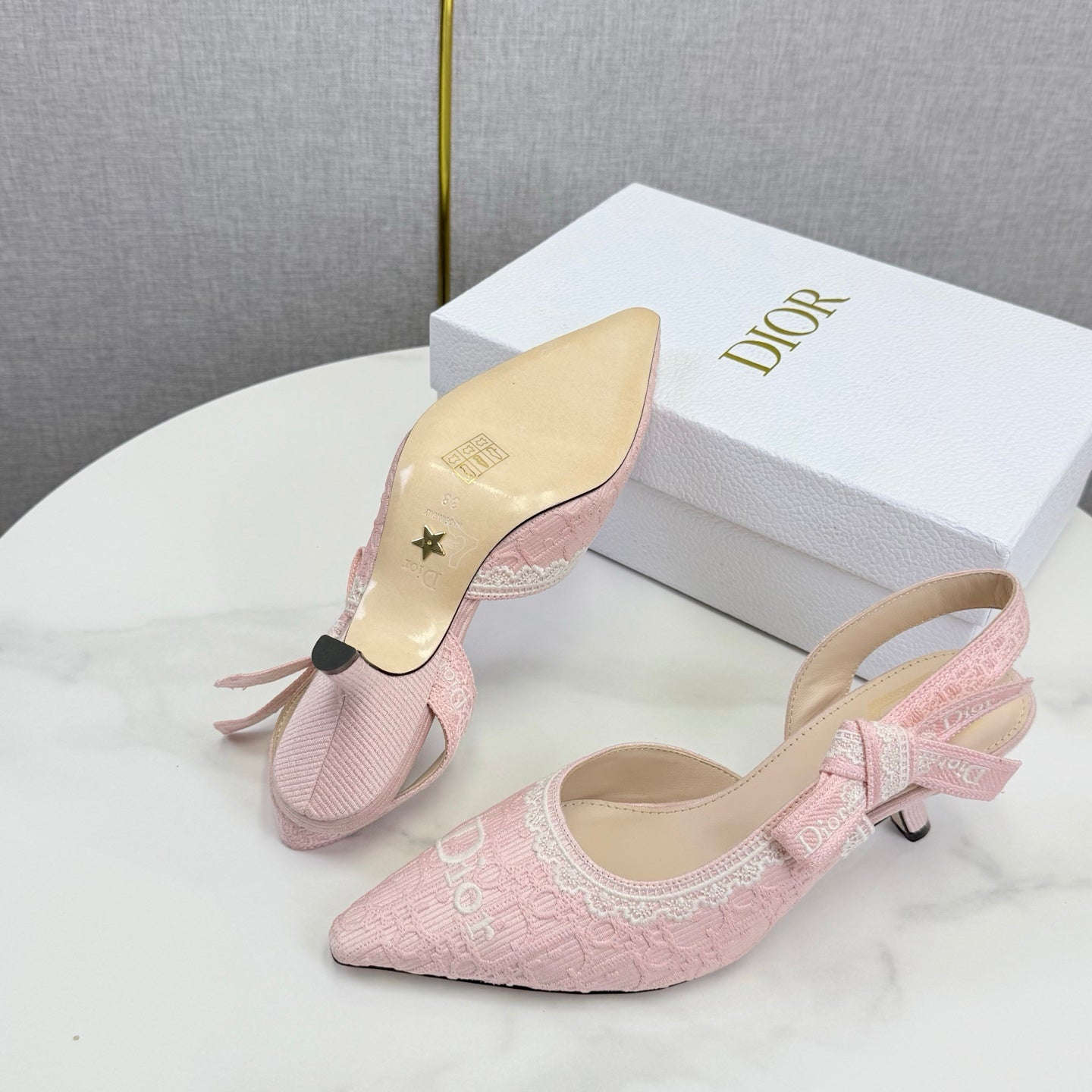 CD 26 Embroidered Slingback 65 Pink Canvas 620370
