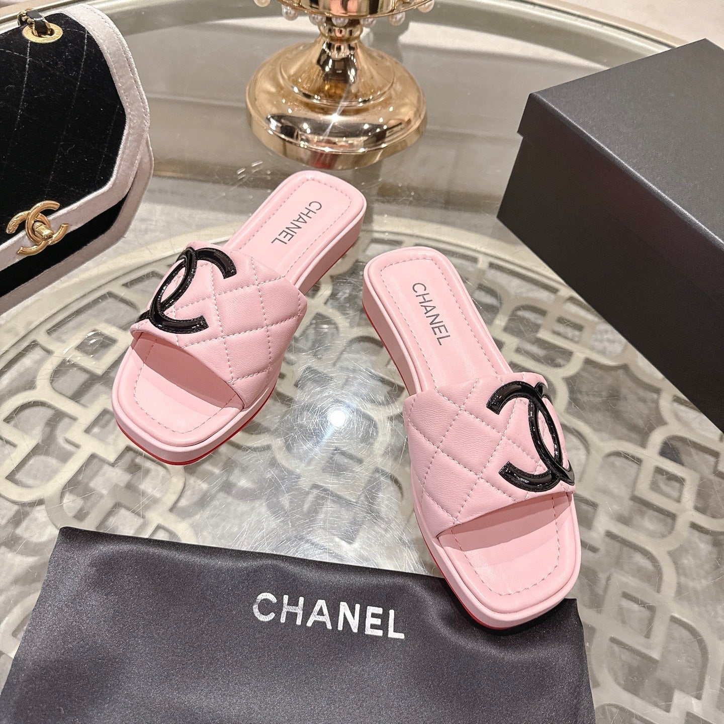 CC 26s Platform Slippers Pink Black Sheepskin 627071