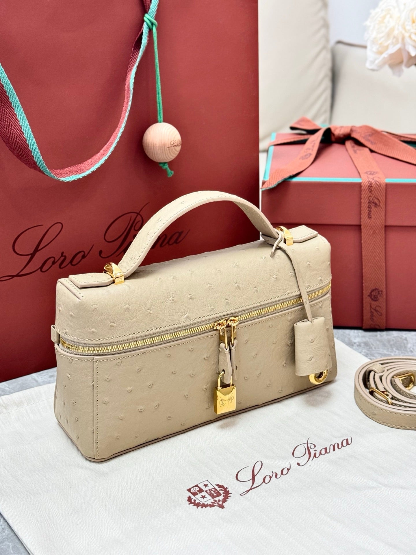 LP 2026 Extra Bag L23 Ostrich Leather With Gold Hardware
