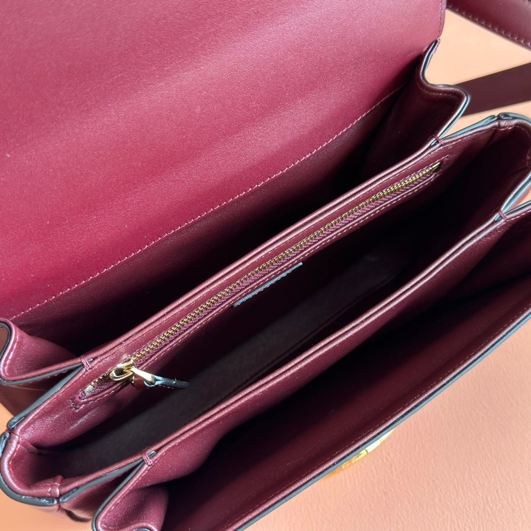 Gucci Siena Small Shoulder Bag Burgundy Leather 272119