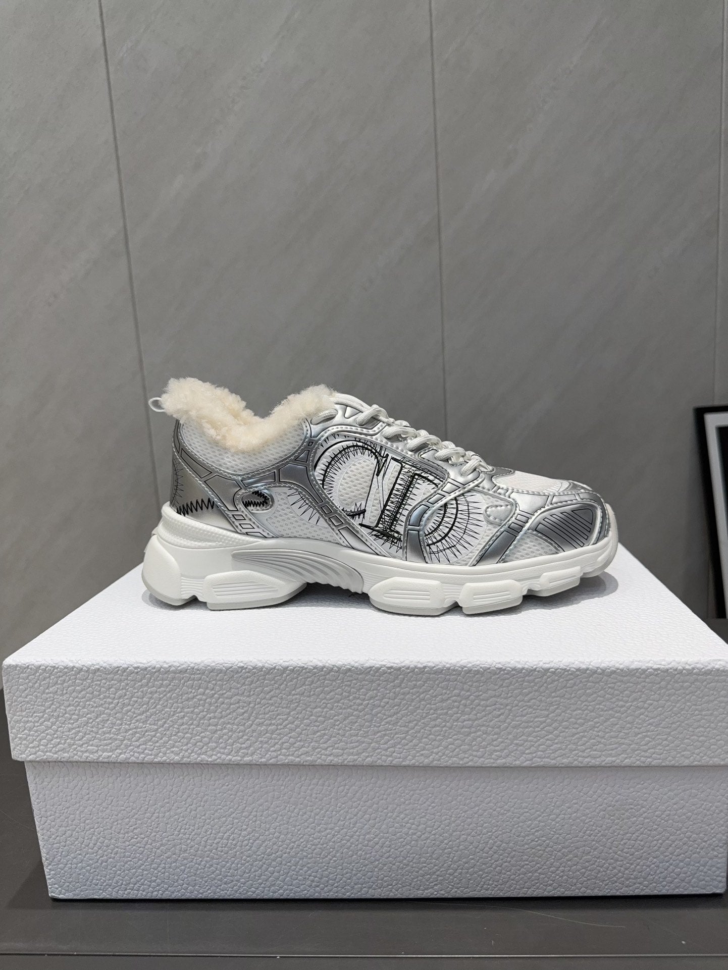 CD platform casual sneaker white sliver wool suede mesh 539676