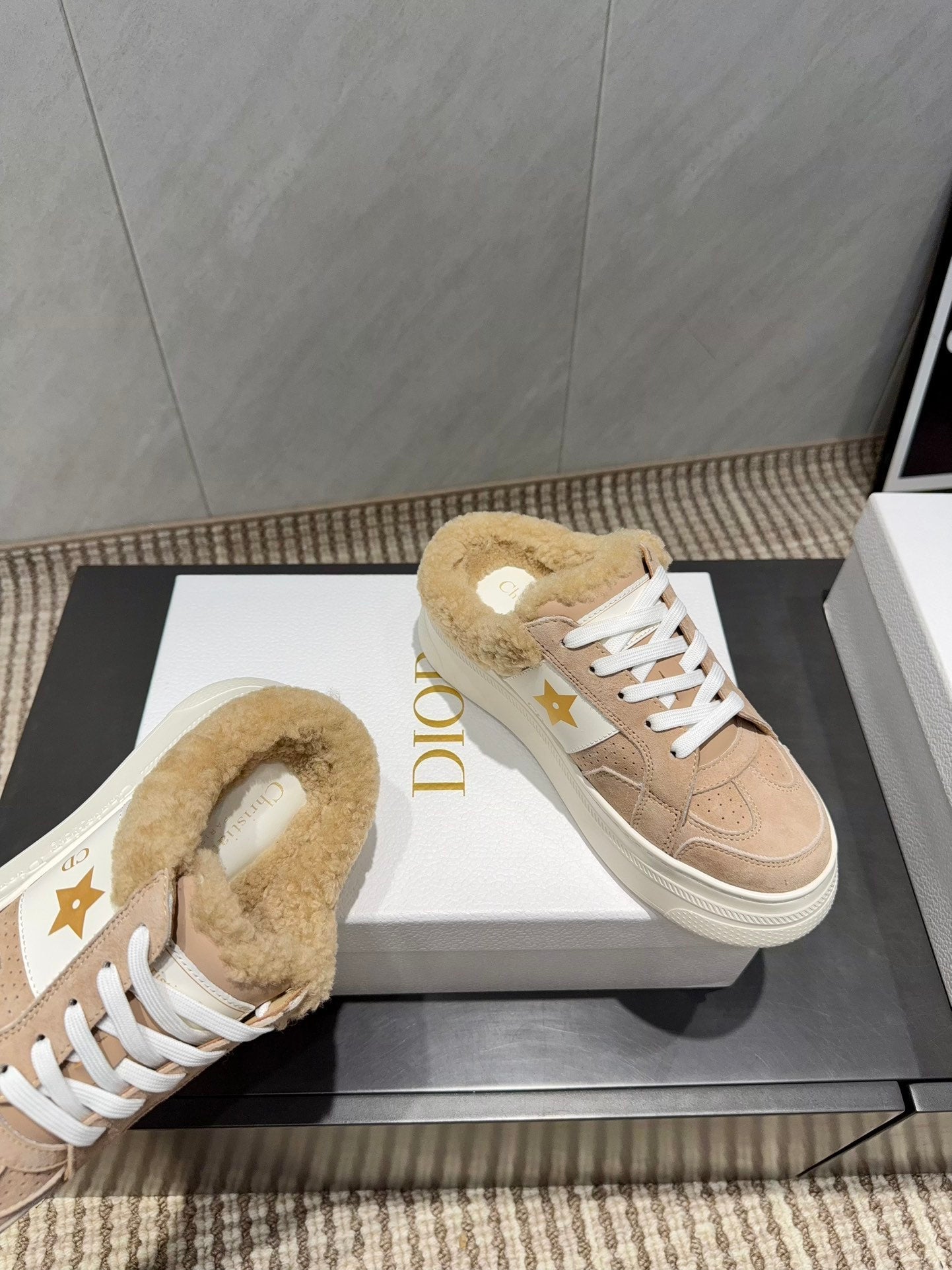 CD Star sneakers pink beige cowhide wool 539689