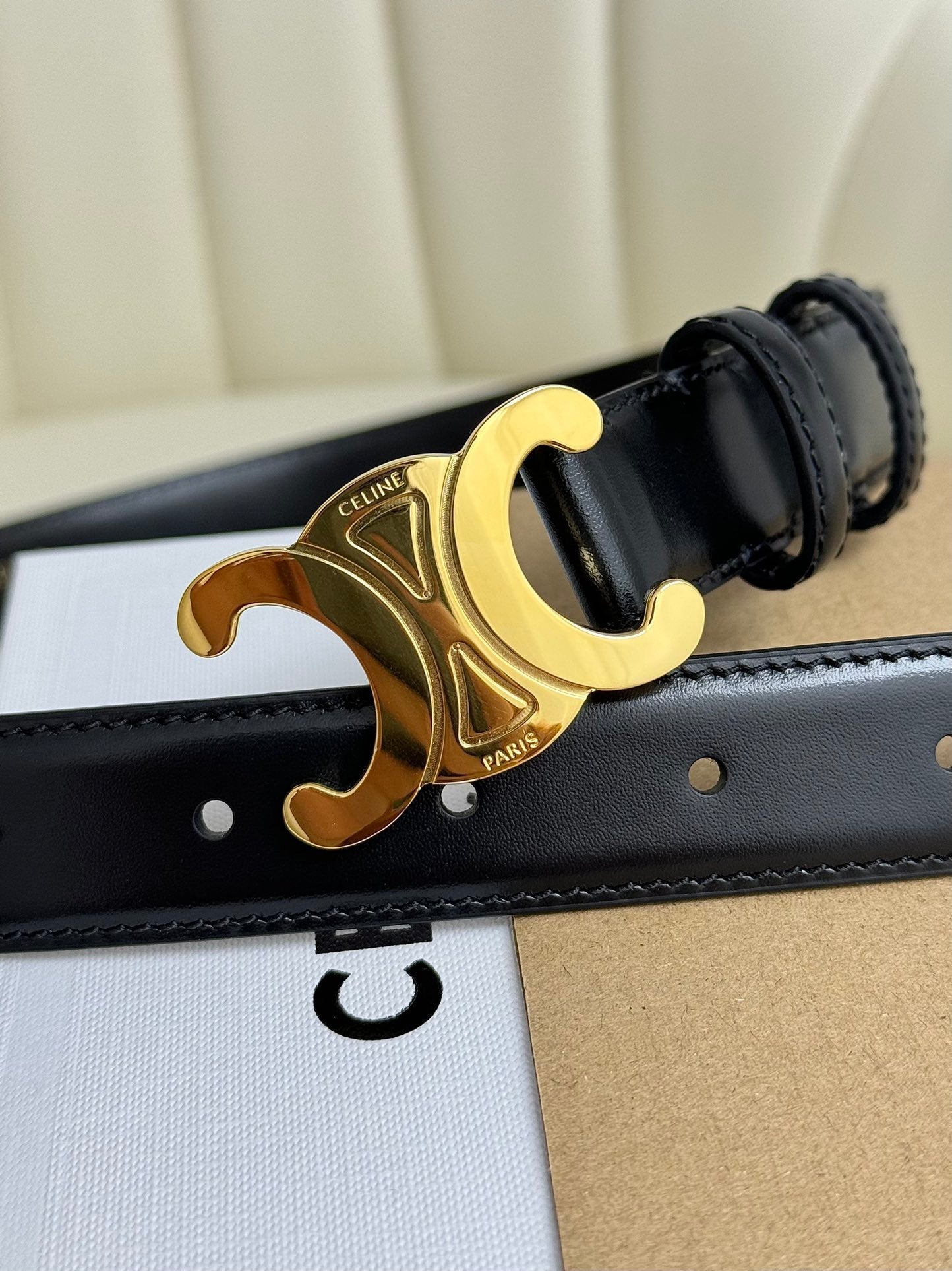 MEDIUM TRIOMPHE BELT 25MM LEATHER GOLD HARDWARE